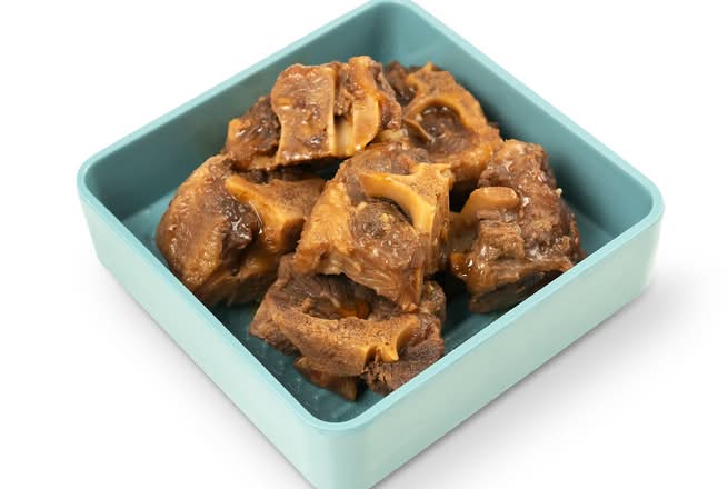 F10. Lemongrass Stewed Ox-Tail / F.10 香茅牛尾（淨食）